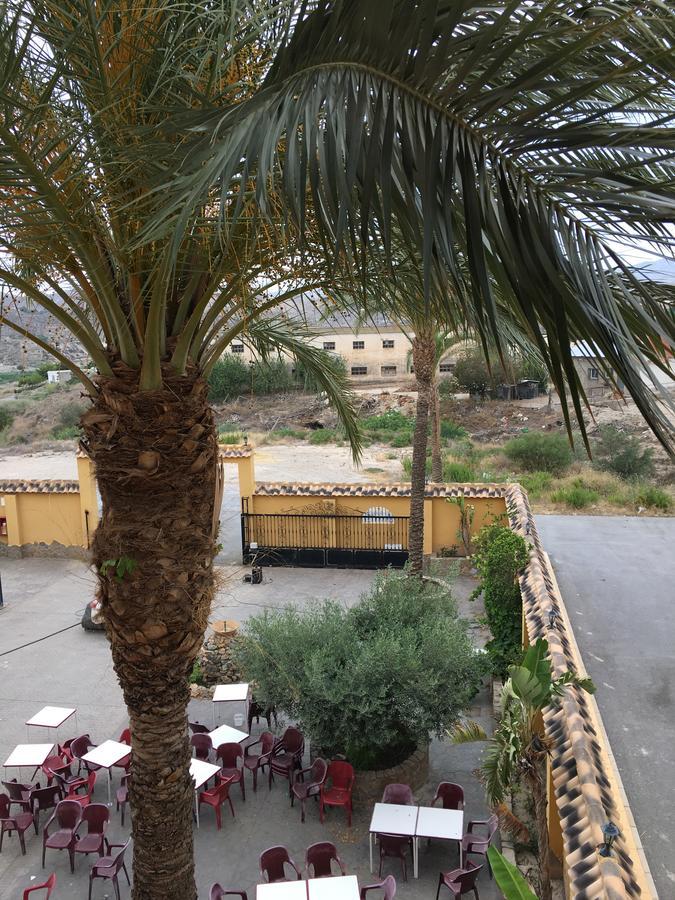 Hostal Meson Arboleas Exterior photo
